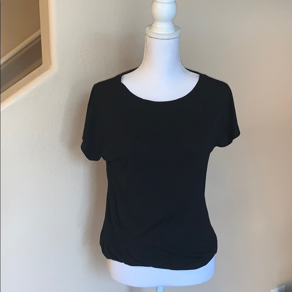 Mercer & Madison Black tee with banded bot…